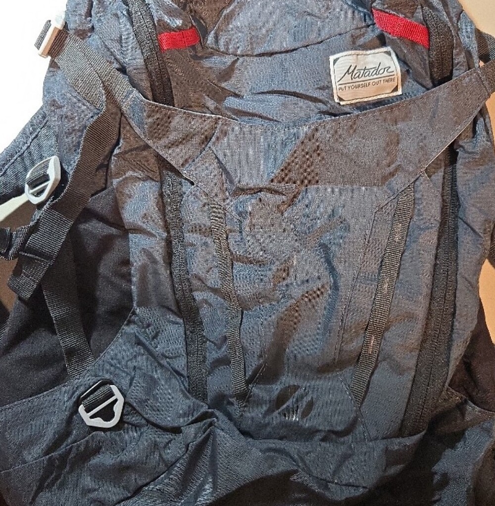 Matador Beast 28L Technical Packable Hiking Backpack — Charcoal Gray